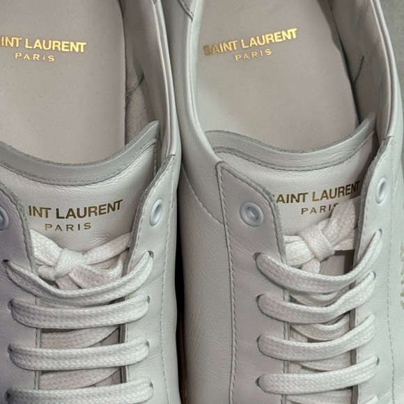 SAINT LAURENT COURT CLASSIC EMBROIDERED SNEAKERS IN SMOOTH LEATHER OPTIC WHITE - Picture 4 of 5